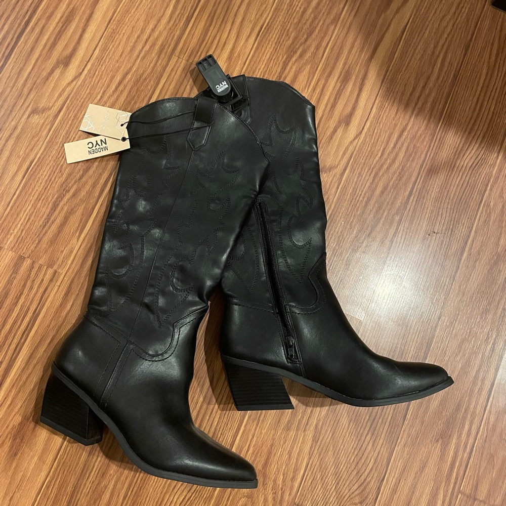 Black cowboy boots